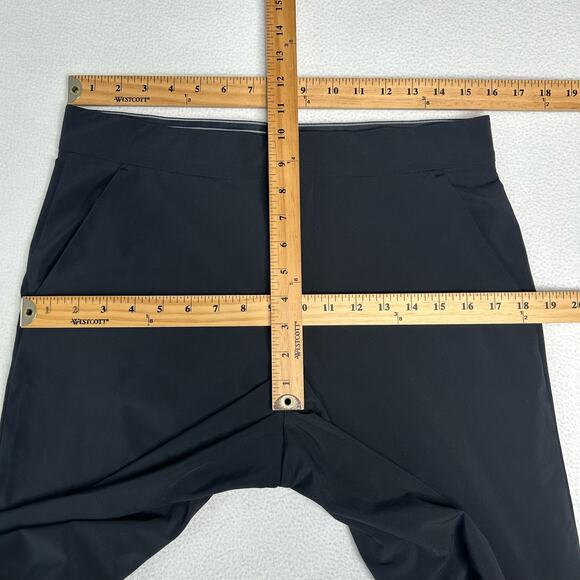 Athleta Women's Size 8 Tribeca Crop Wide Leg Pant Snap Hems Black 281969 - Picture 2 of 7